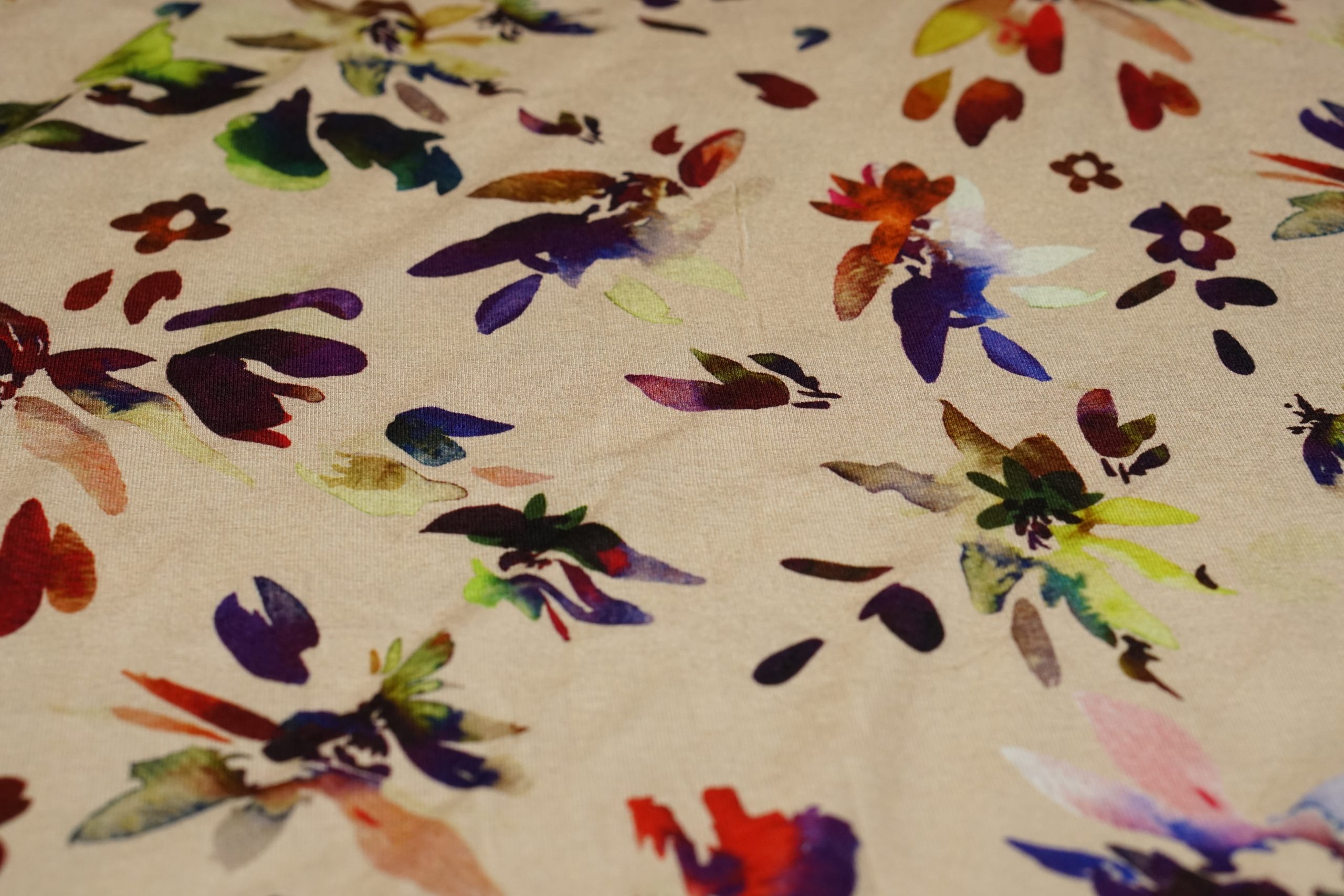 20926/178 Painted Leaves Viscose Spandex - Afbeelding 2