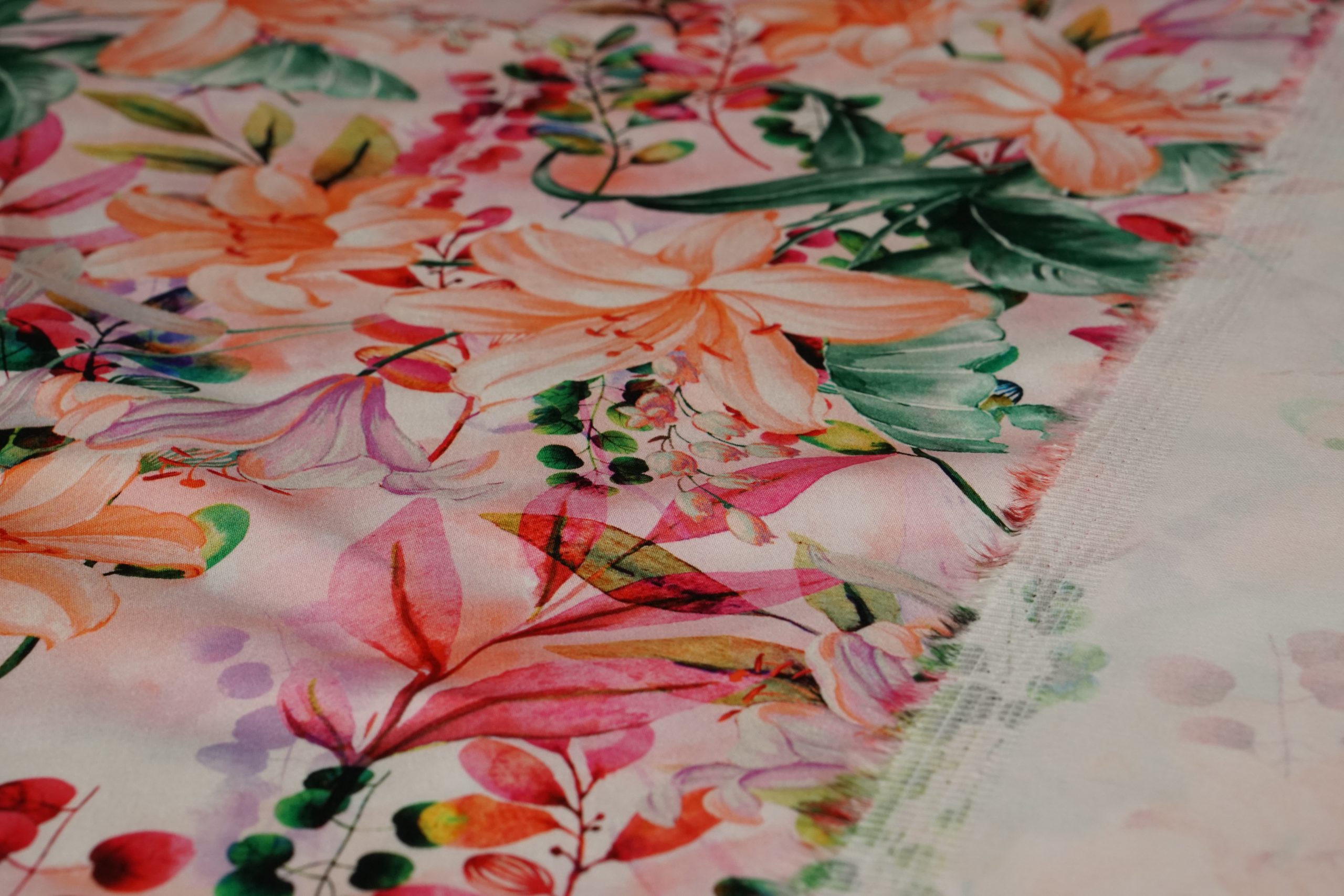 20989/820 Cotton Satin Romantic Florals - Afbeelding 3