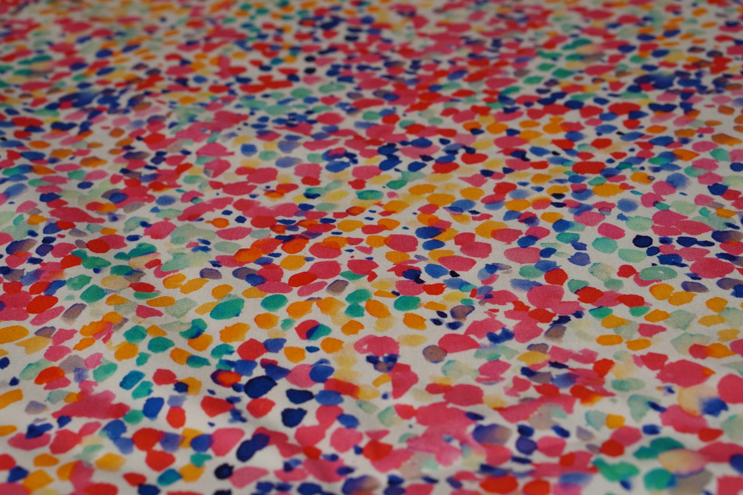 20947/880 Cotton Satin Painted Dots - Afbeelding 2